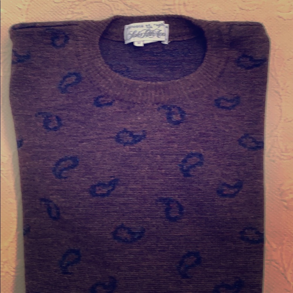Men’s sweater
